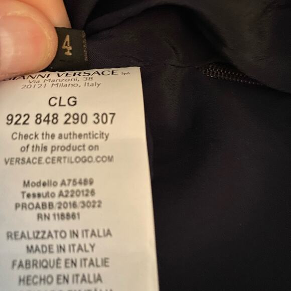 Versace NWTs Faux Leather Navy Blue Zipper Sides Mini Skirt size 4 Size 38 - Picture 11 of 11